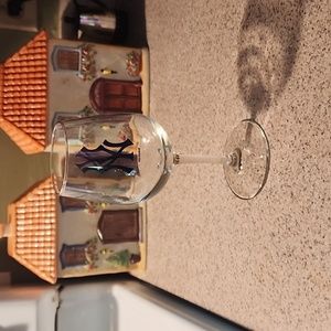 NWOT New York Yankees wine glass
